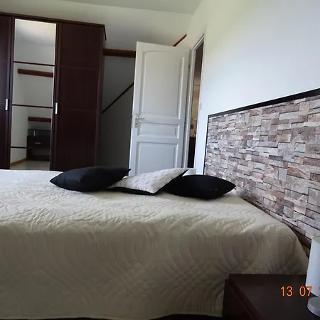 بيت للعطل La Ferme Fleurie