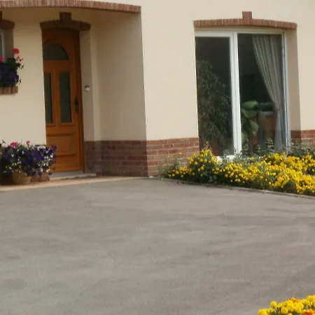 La Ferme Fleurie بيت للعطل